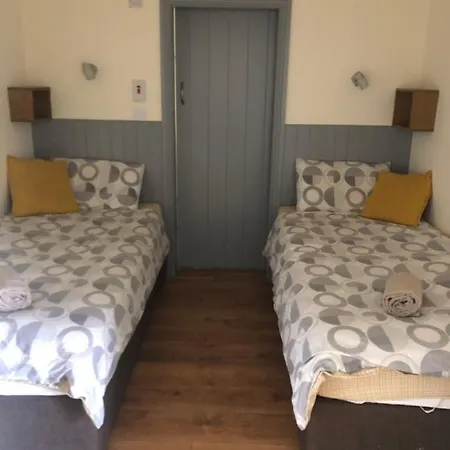 The Snug, Village 公寓 Ardfert