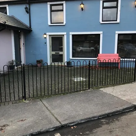 The Snug, Village Apartman Ard Fhearta