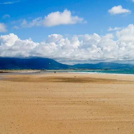 The Snug, Village * Ard Fhearta