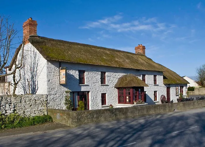 The Snug, Village